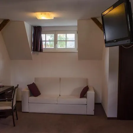 Hiša za goste Monet 4*